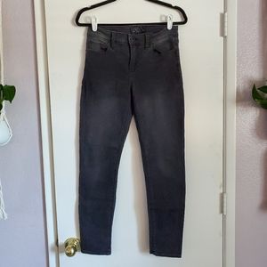 Lucky Brooke Legging Jean Black size 6/28